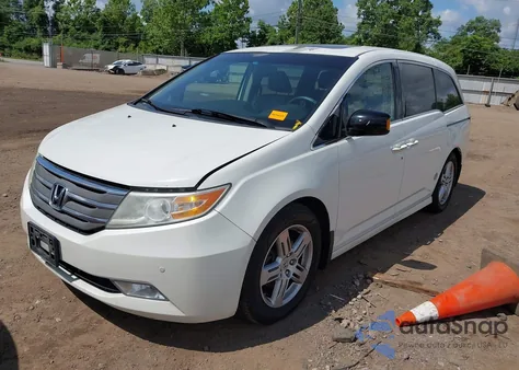 2013 Honda Odyssey Touring/Touring Elite из США, поврежденный, VIN 5FNRL5H97DB009431